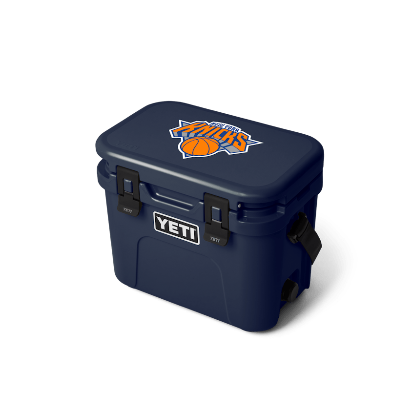 New York Knicks Roadie® 15 Hard Cooler